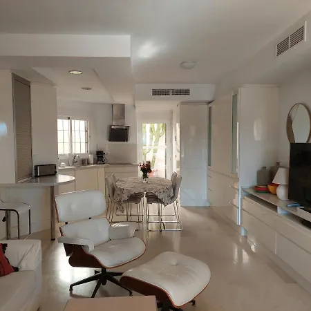 Townhouse With Beautifull Sea View In Costabella Dom wakacyjny *